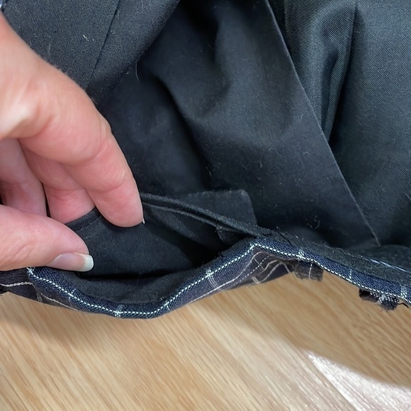 Classy Handock lightweight canvas window grids print navy trousers - Picture 9 of 9